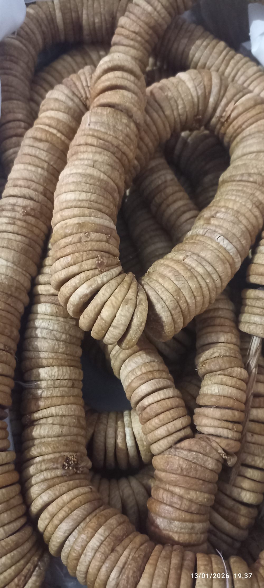 Vale Of Kashmir Anjeer, Medium to big size, Fresh Crop Figs,